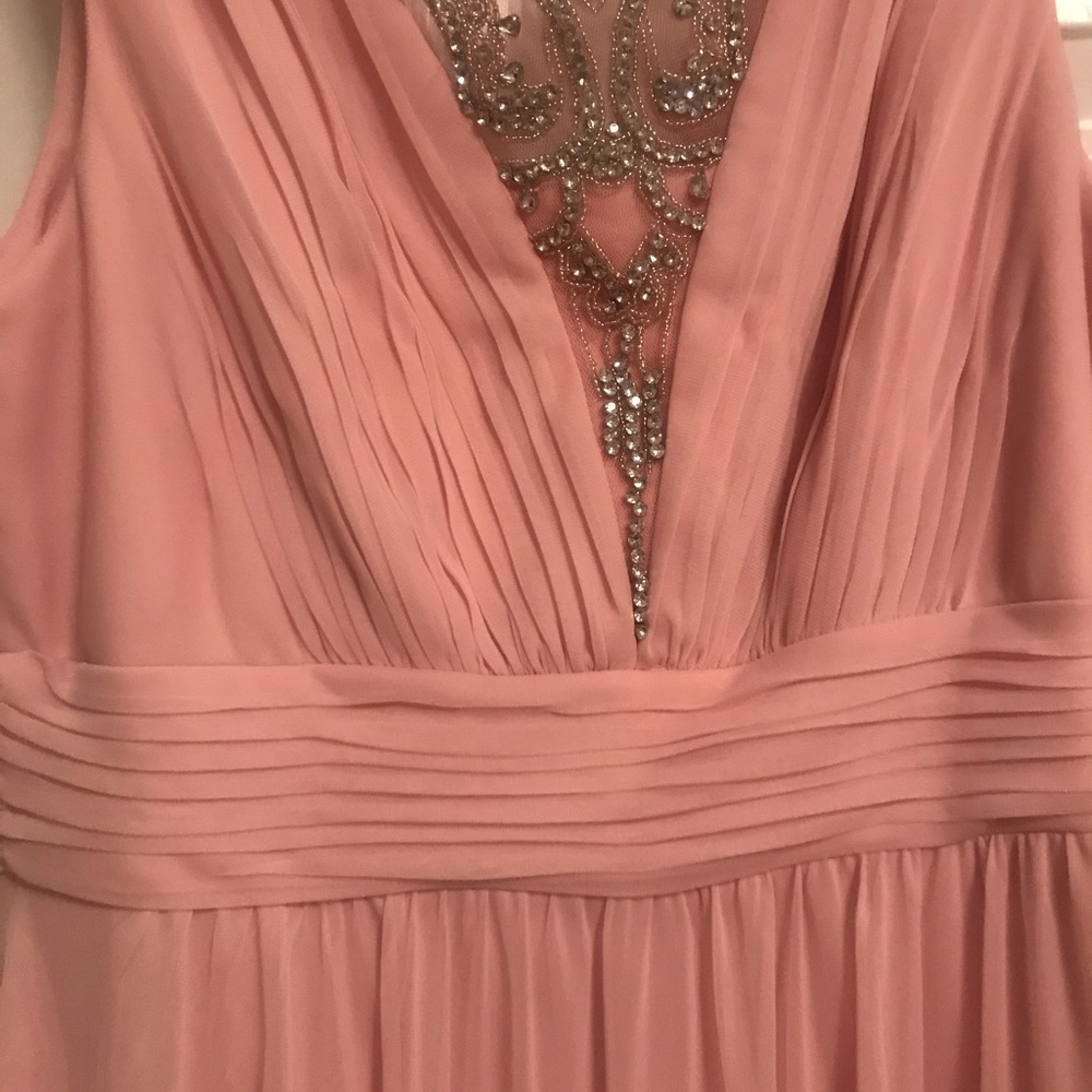 Dress - Picture 2 of 6